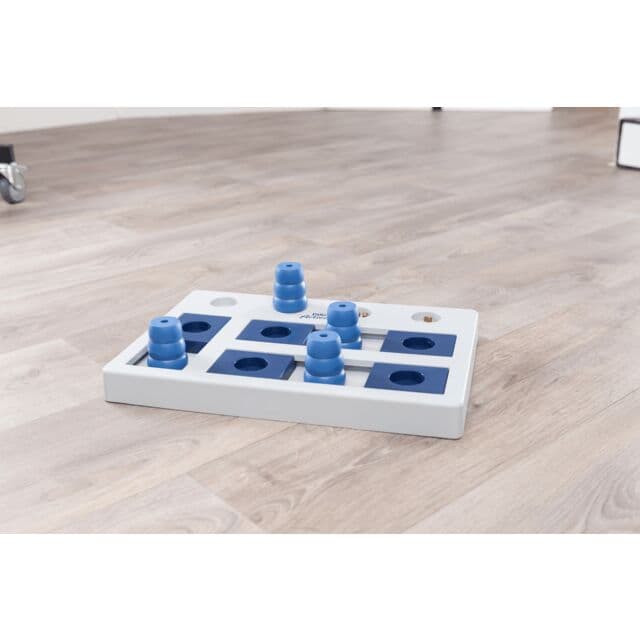 Trixie Chess Strategy Game for Dogs image 5